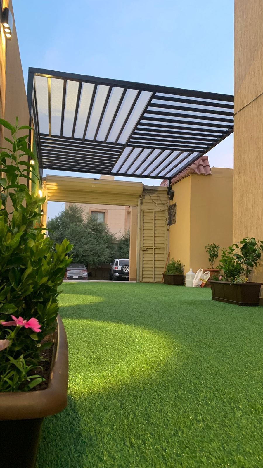 ورق جدران غرف نوم | مظلات وسواتر وجلسات وهناجر